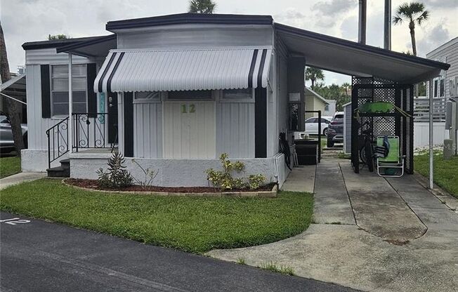 Regency Cove 55+ Gated Community - Charming 1 bedroom, 1 bathroom for rent, won't last long!!