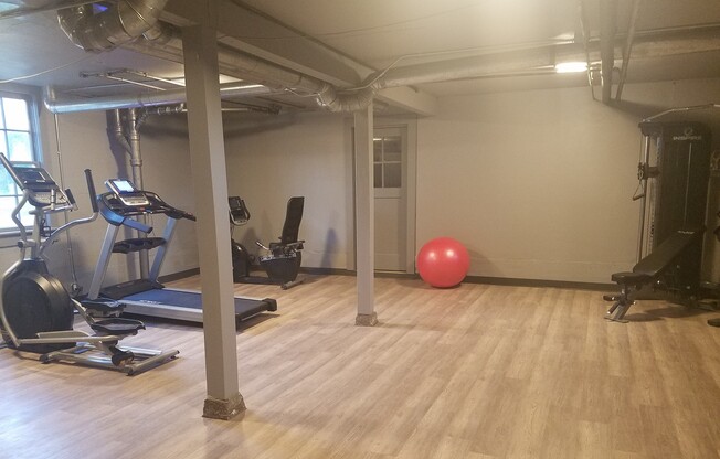 1 bed, 1 bath, 616 sqft, $1,625, Unit 28