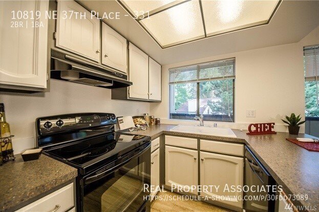 10819 NE 37th Place