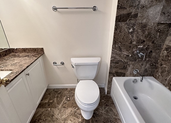 1 bed, 1 bath, 711 sqft, $3,700, Unit 2405