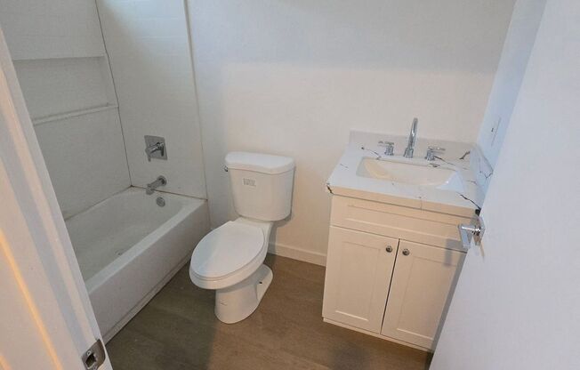 2 beds, 2 baths, 610 sqft, $2,125, Unit A-115- 4