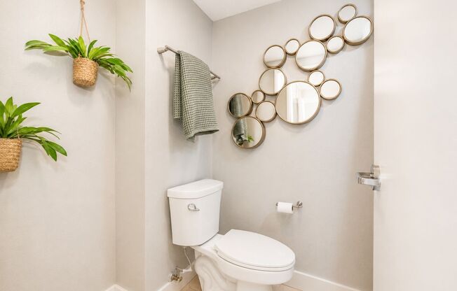 Studio, 1 bath, 364 sqft, $815, Unit 5263 (2401)