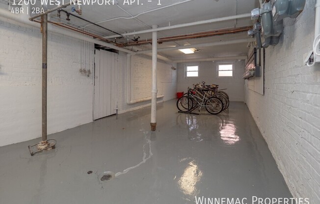 1200 W NEWPORT