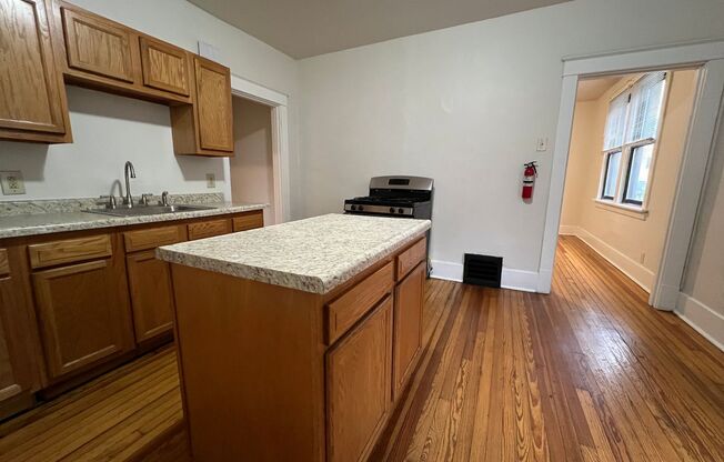 809-811 7th Street
