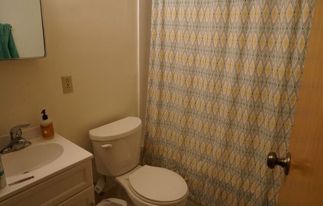 1 bed, 1 bath, $1,090, Unit 2E