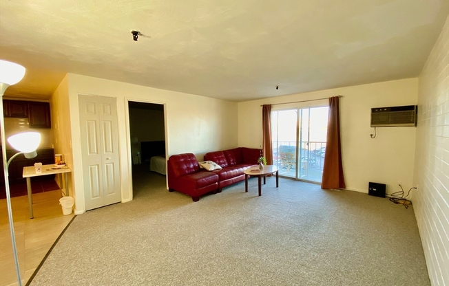 115 W Squantum St
