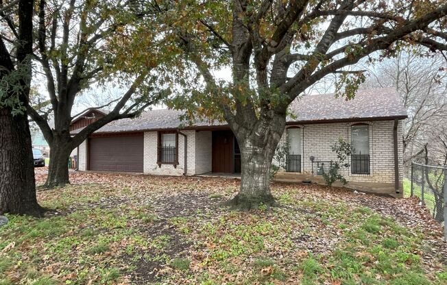 2/2 WITH TWO Car Garage in GREAT Location