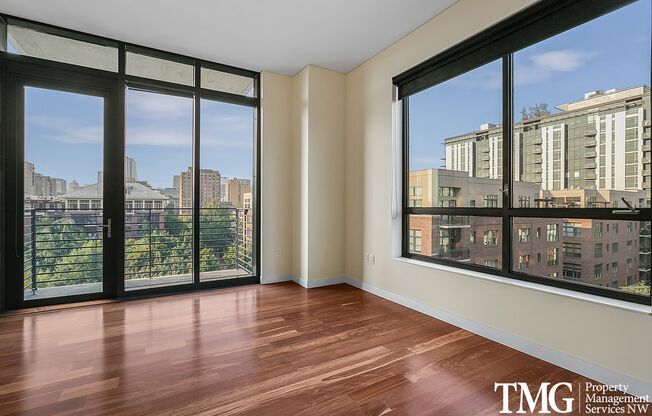 1 bed, 1.5 baths, $2,595