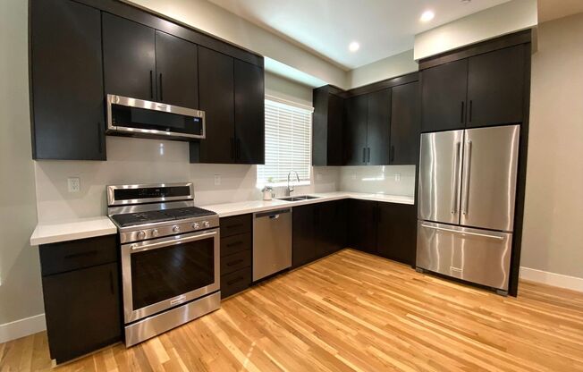 2 beds, 2 baths, $3,295, Unit Unit 11