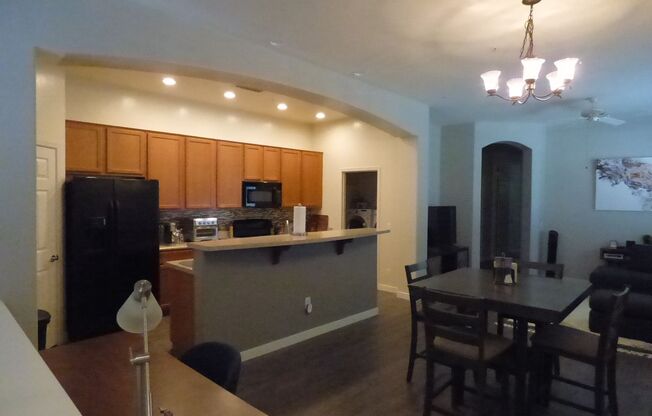 2 beds, 2 baths, $1,895