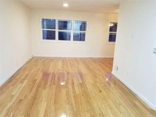 3 beds, 2 baths, 1,200 sqft, $3,100, Unit 2F