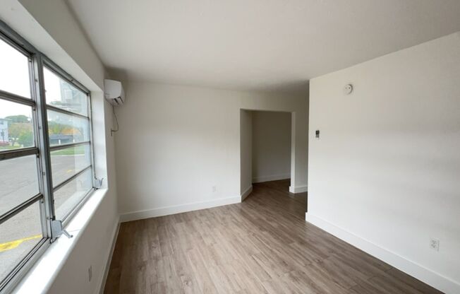 2 beds, 1 bath, 725 sqft, $2,050, Unit AM 4351-21