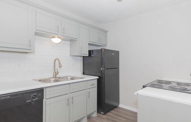 1 bed, 1 bath, 662 sqft, $999