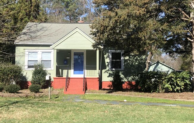 Cute Cottage in Carrboro (Lease Takeover)