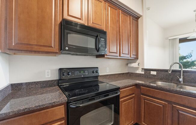 2 beds, 2 baths, $1,595