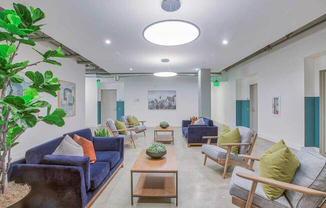 WELCOME TO OUR WESTERN AVE APARTMENTS IN LOS ANGELES