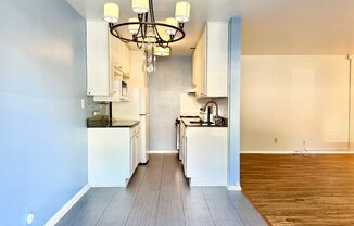 2 beds, 1 bath, $1,550, Unit Unit 212