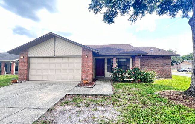 Available on August 8th! Cozy 3 Bed/2 Bath Home in the Heart of Orlando!!!