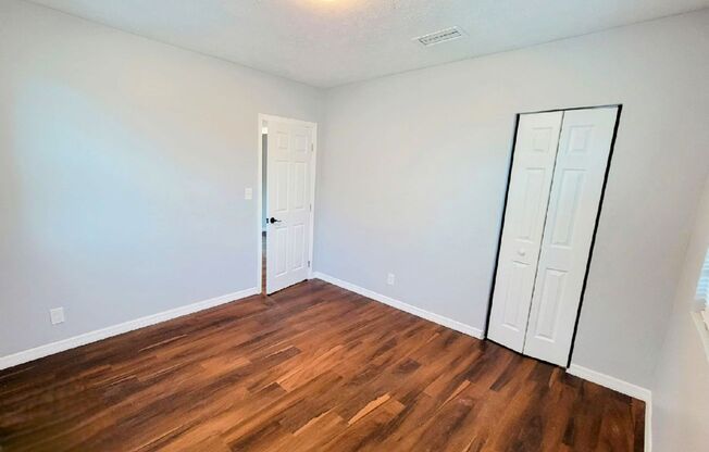 3 beds, 1 bath, $1,375