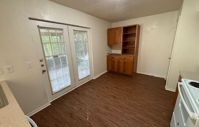 3 beds, 2 baths, $1,795