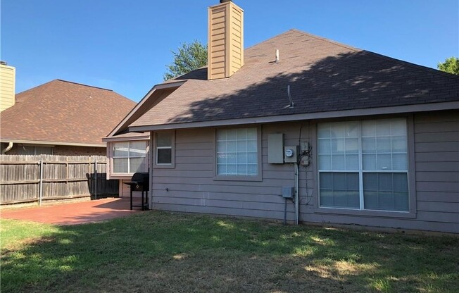 3 beds, 2 baths, $2,195