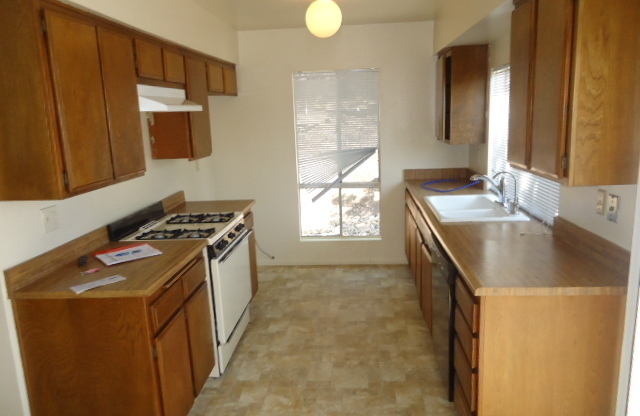 3 Bedroom 2 Bathroom Single Story Home in El Cajon