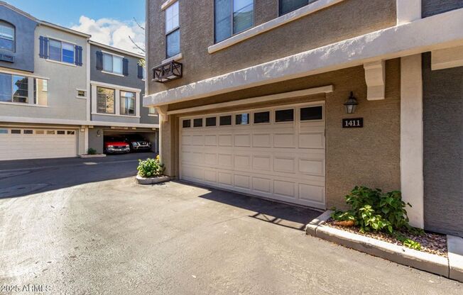 2 beds, 2.5 baths, $1,950, Unit # 1411