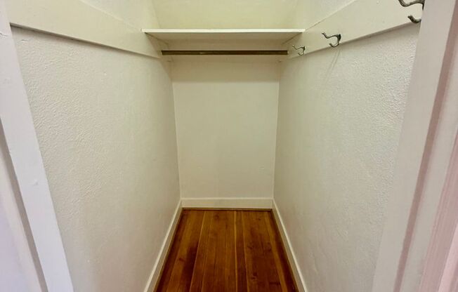 T0108 - Laurelview Apartments