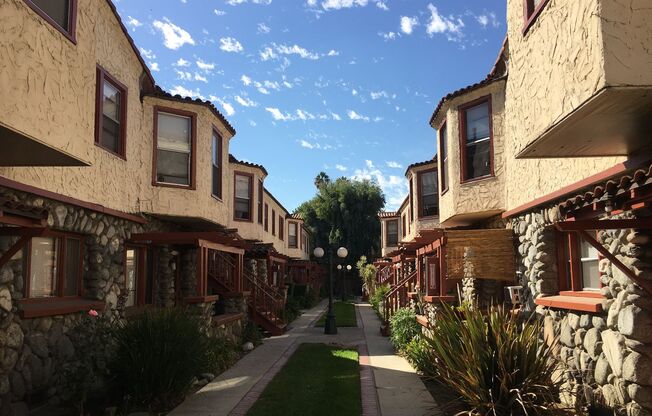 Studio, 1 bath, 400 sqft, $1,395, Unit 679.5