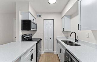 1 bed, 1 bath, 530 sqft, $999, Unit 51