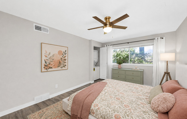 1 bed, 1 bath, 700 sqft, $895, Unit 1B