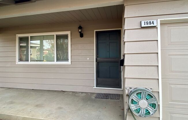 2 beds, 1 bath, $2,795, Unit 1984