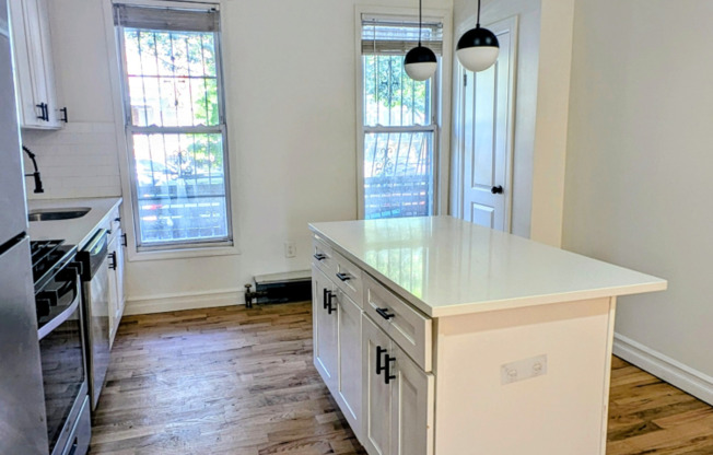 110 LINWOOD DUPLEX GDN ST