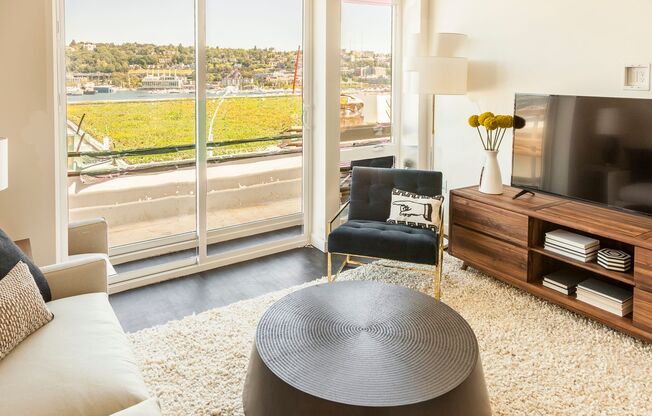 1 bed, 1 bath, 520 sqft, $1,799, Unit 221