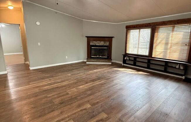 Spacious Country Living!