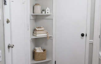 1 bed, 1 bath, 627 sqft, $1,100