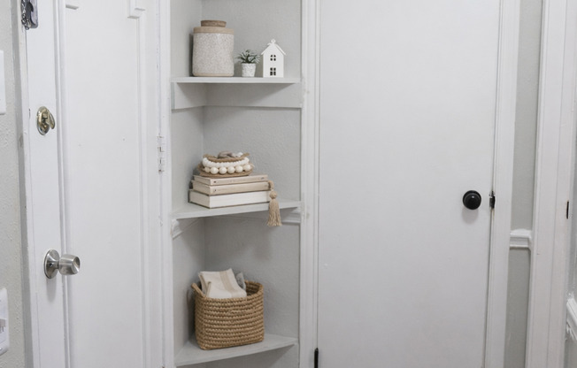 1 bed, 1 bath, 627 sqft, $1,100