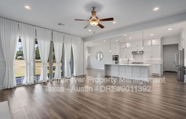 1138 WOODPARK LN