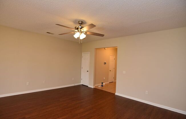 3 beds, 2.5 baths, $1,950