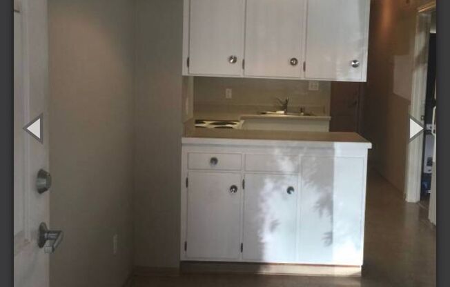 1 Bedroom Unit, fantastic Location