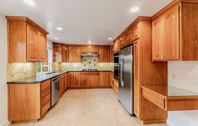 Spacious and Charming 4-Bedroom Home in Prime Milpitas Location