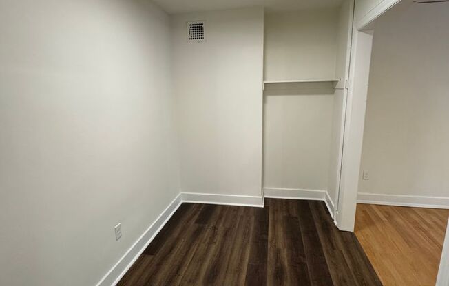 1 bed, 1 bath, 425 sqft, $1,920, Unit 309