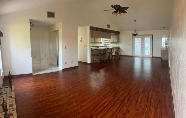 Lakefront house 3/2 with garage and fireplace