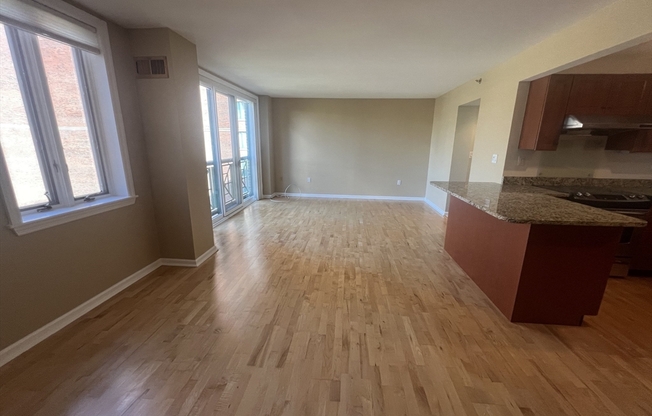 1 bed, 1 bath, 854 sqft, $3,375, Unit 428