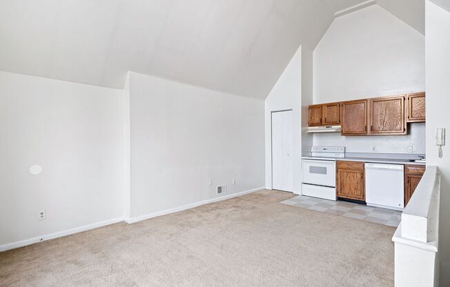 2 beds, 2 baths, 800 sqft, $1,450, Unit 101