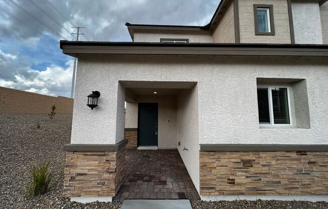 4 beds, 2.5 baths, $1,995, Unit 1