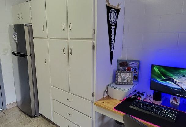 Studio, 1 bath, $1,065, Unit 308
