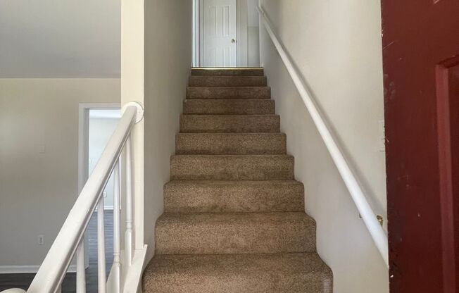 1014 Colonial Dr, Colonial Heights, VA 23834