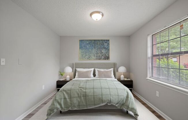 1 bed, 1 bath, 624 sqft, $1,025, Unit 918-918A Foxcroft