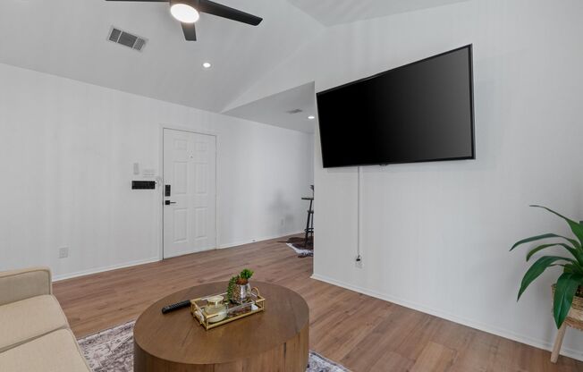 Perfectly Located 1-Bedroom Condo For Lease